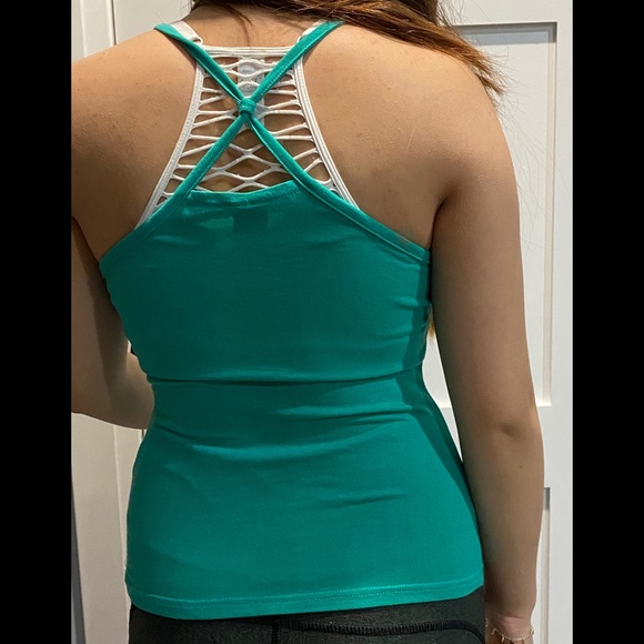 Green Levi tank top - Picture 2 of 2